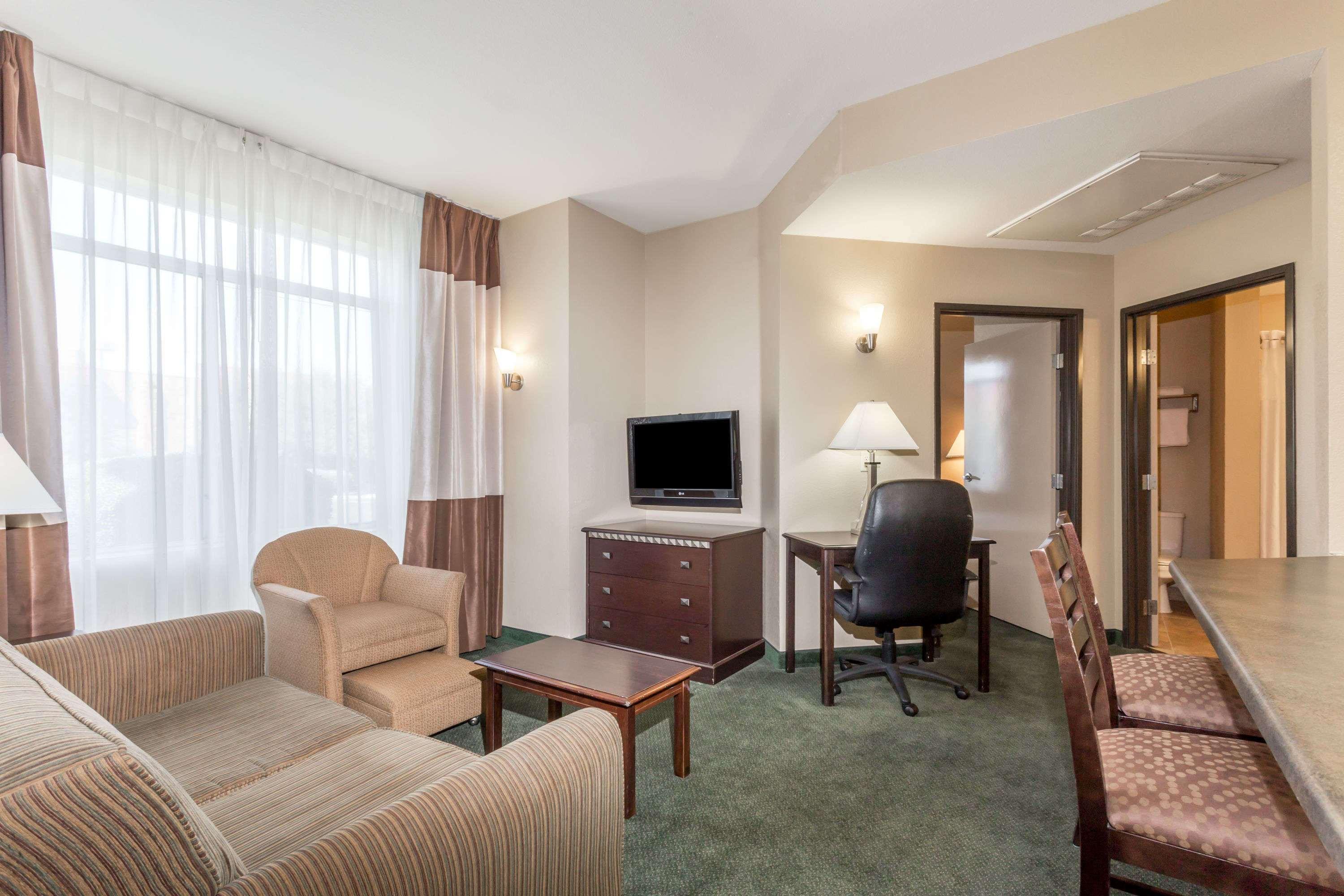 Hawthorn Suites By Wyndham Чандлер Экстерьер фото
